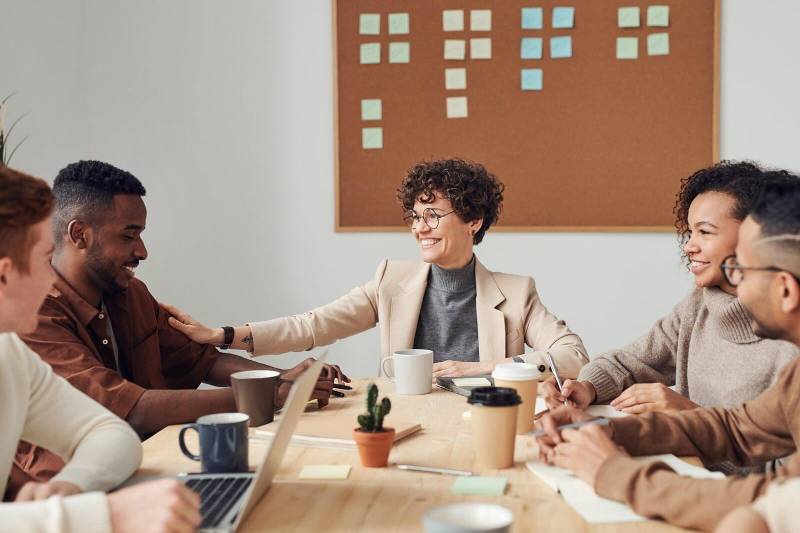 Estrategias para mantener a tus empleados en la empresa